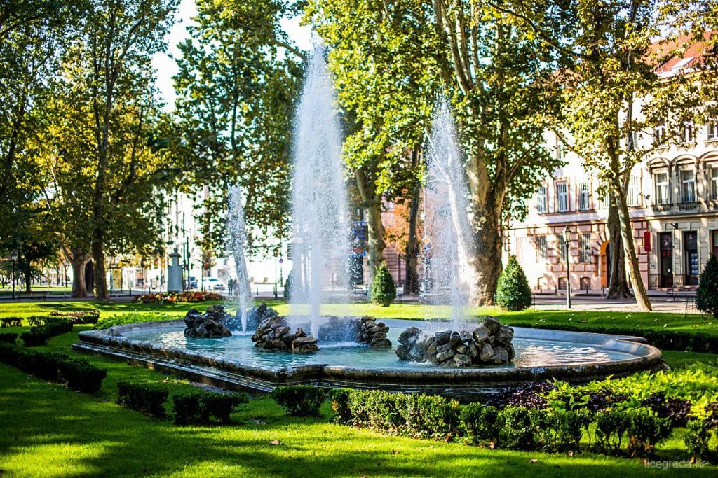 Local Heart At Main Square And Zrinjevac Park! Zagreb Exterior foto